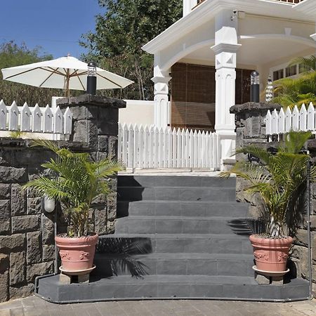 Apartment Orchid Grand Baie Esterno foto