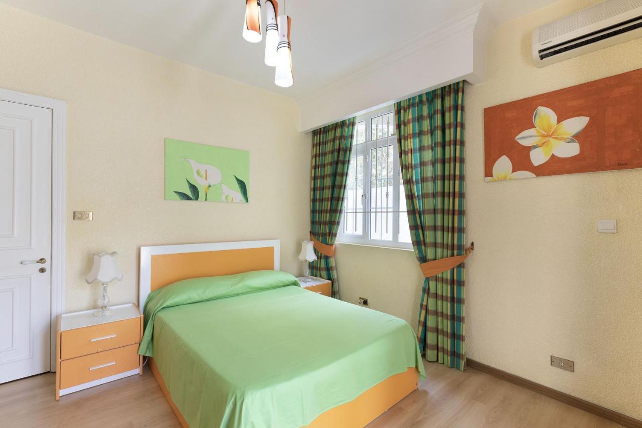 Apartment Orchid Grand Baie Esterno foto