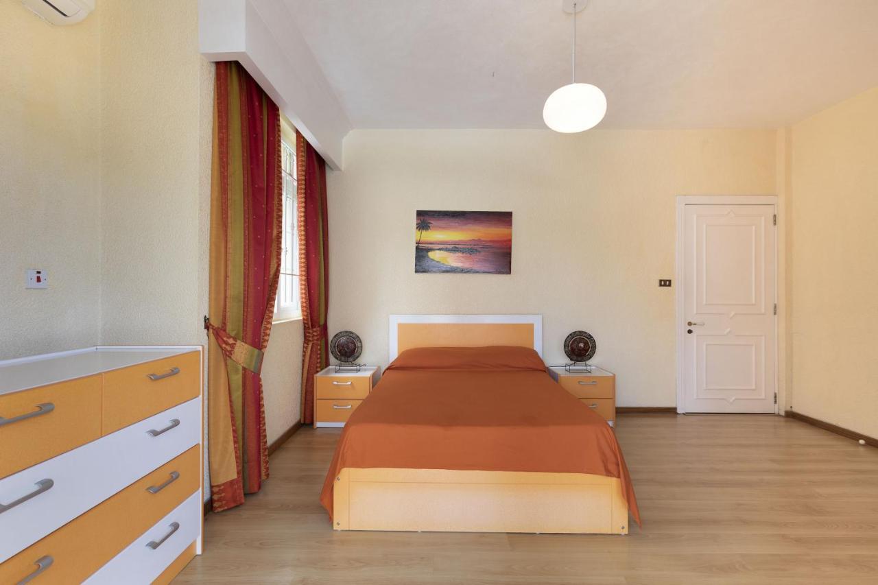 Apartment Orchid Grand Baie Esterno foto