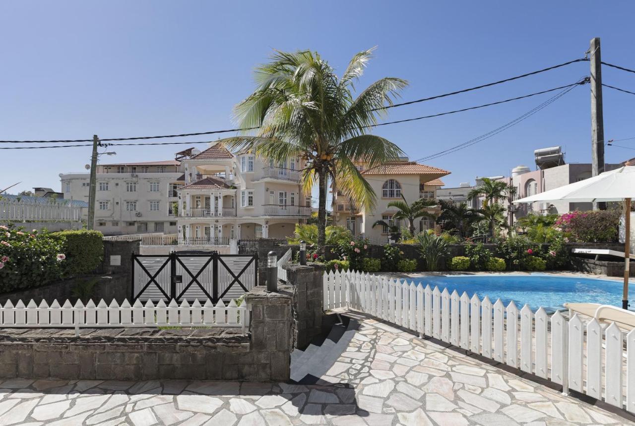 Apartment Orchid Grand Baie Esterno foto