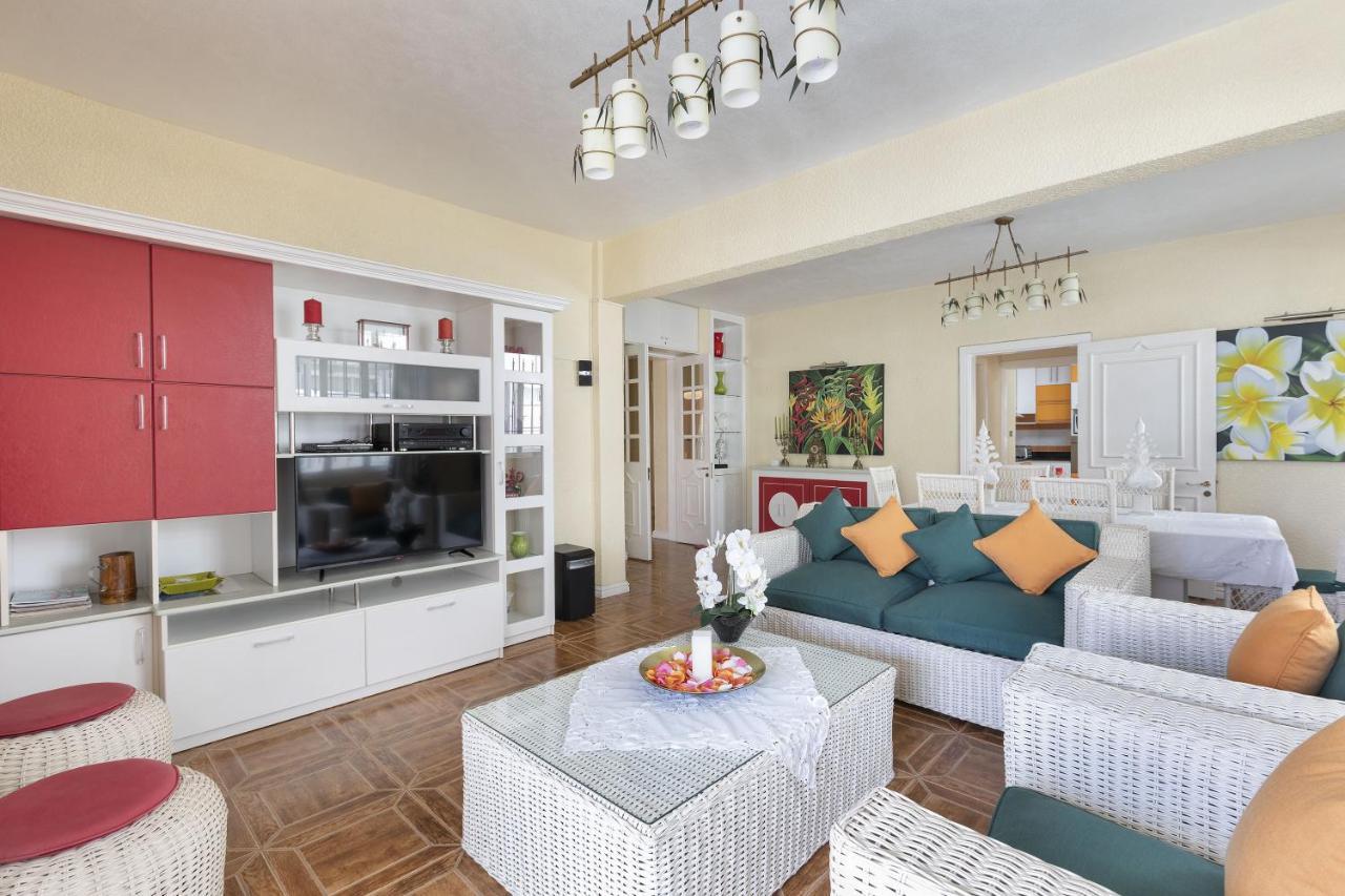 Apartment Orchid Grand Baie Esterno foto